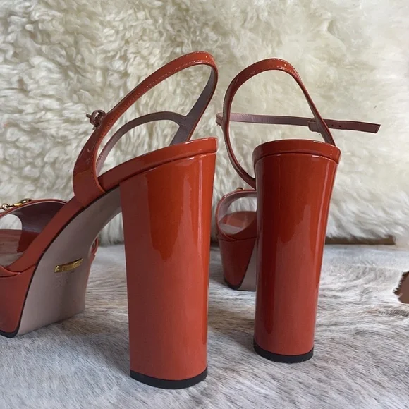 Gucci Patent Leather Sandal - Picture 5 of 8
